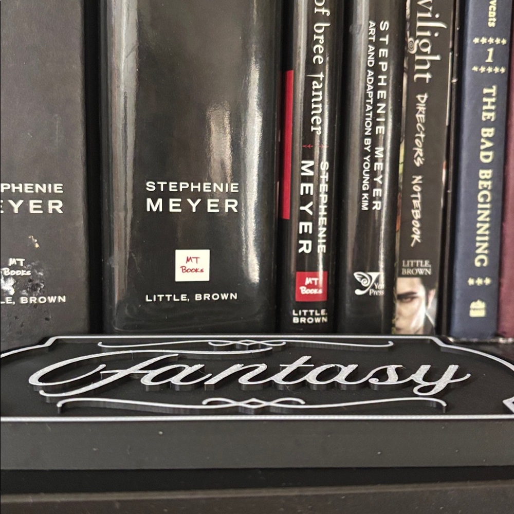 Fantasy Bookshelf Sign - Picture 2 of 3